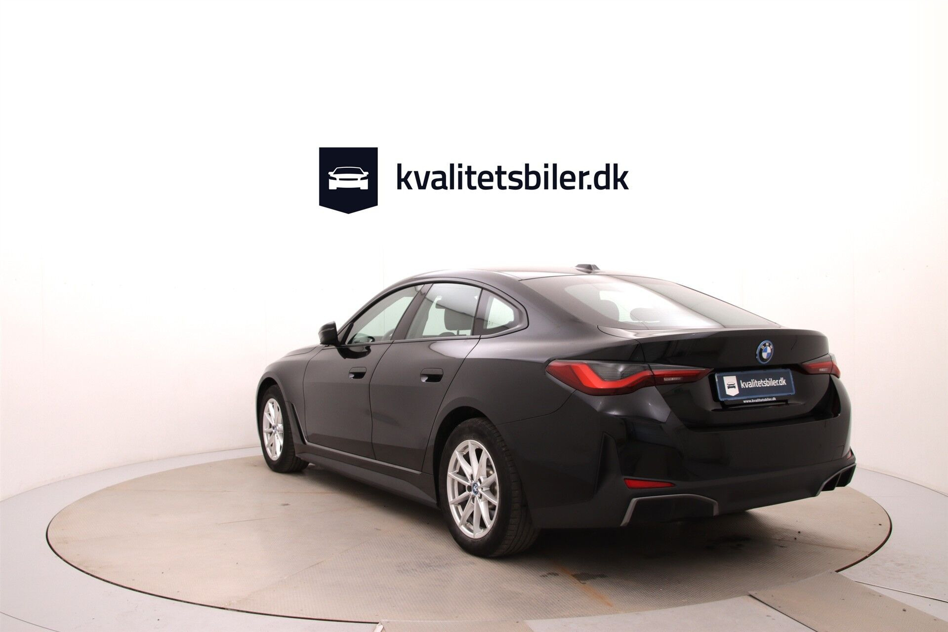 Sort BMW i4 fra 2023