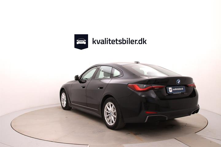 Sort BMW i4 fra 2023