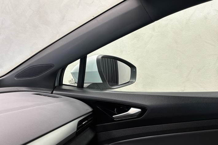 Hvid VW ID.4 fra 2021