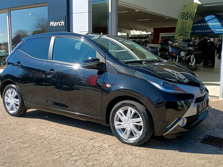 Toyota Aygo 1,0 VVT-I X-Black II 69HK 5d