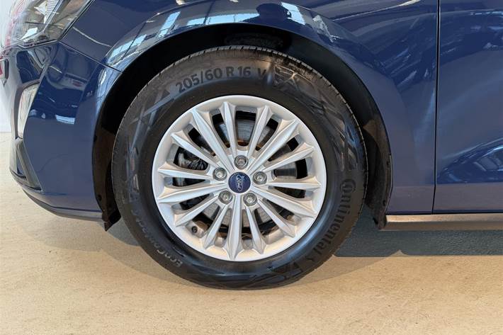 Blå Ford Focus fra 2020