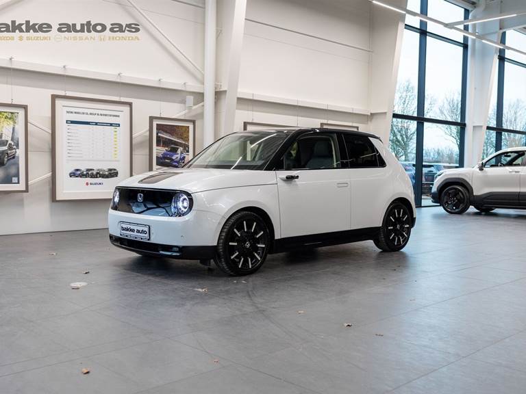 Honda e EL Advance CVT 154HK 5d Aut.