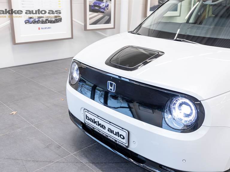 Honda e EL Advance CVT 154HK 5d Aut.