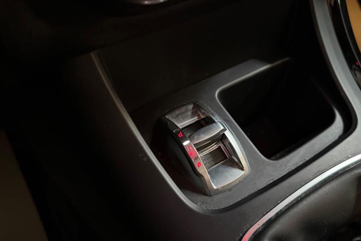 Rød Alfa Romeo Giulietta fra 2011