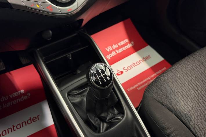 Grå Suzuki Baleno fra 2016