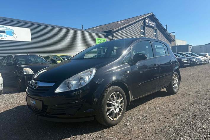 Sort Opel Corsa fra 2007
