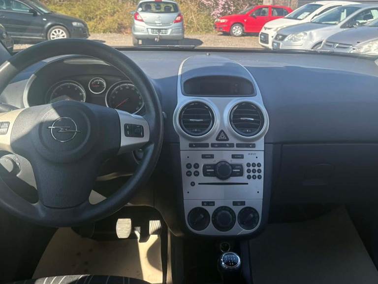 Opel Corsa 1,4 16V Enjoy