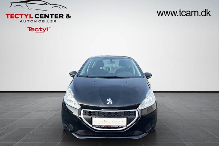 Sort Peugeot 208 fra 2013