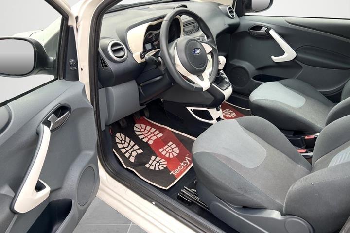 Hvid Ford Ka fra 2012