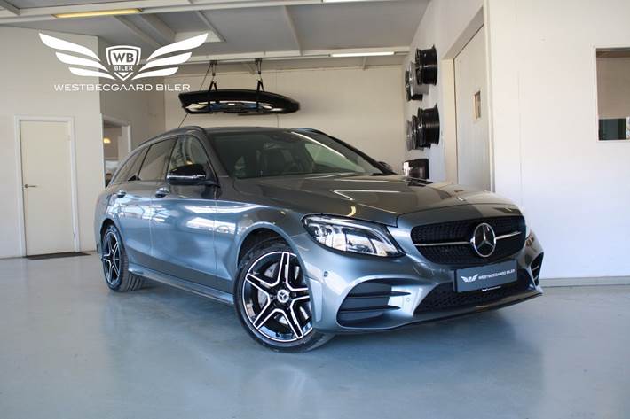 Grå Mercedes C300 e fra 2021