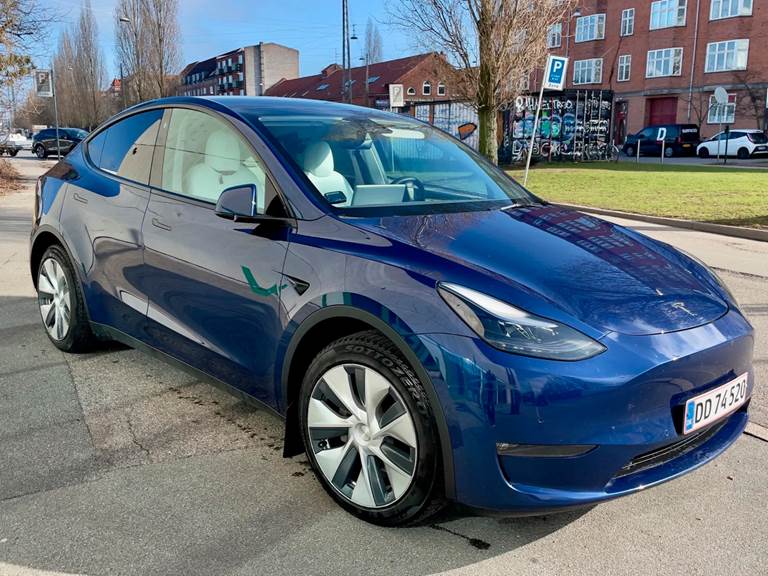 Tesla Model Y Long Range AWD