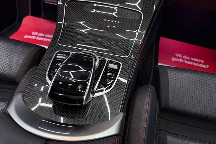 Orange Mercedes C43 fra 2020