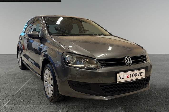 Grå VW Polo fra 2013