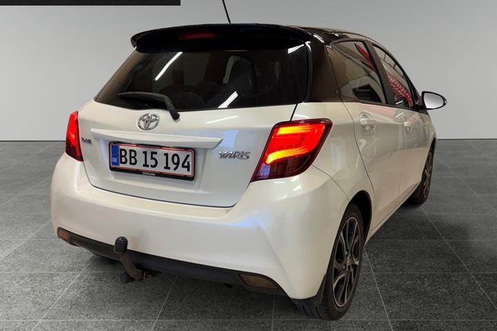 Hvid Toyota Yaris fra 2016