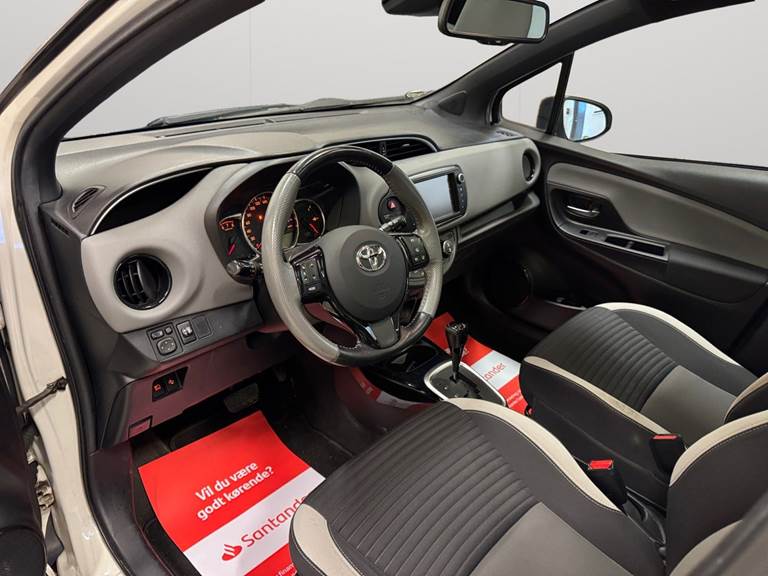 Toyota Yaris 1,3 VVT-i Pure MDS