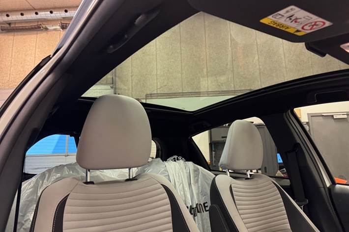 Hvid Toyota Yaris fra 2016