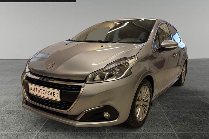 Sølv Peugeot 208 fra 2020