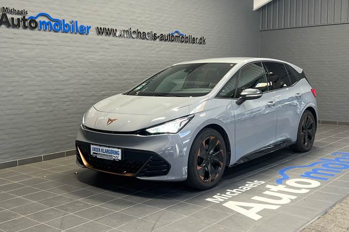 Grå Cupra Born fra 2023