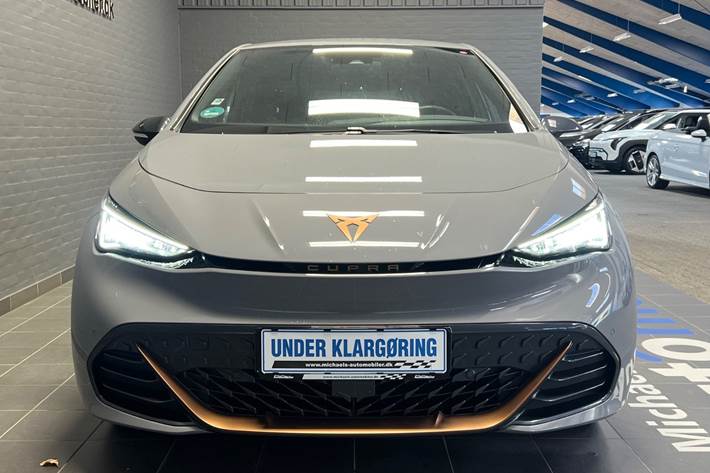 Grå Cupra Born fra 2023
