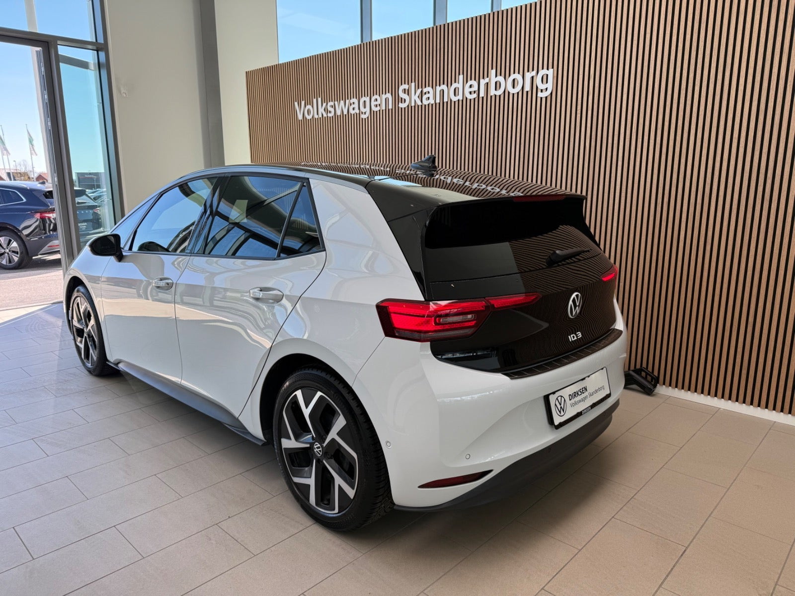 Hvid VW ID.3 fra 2024