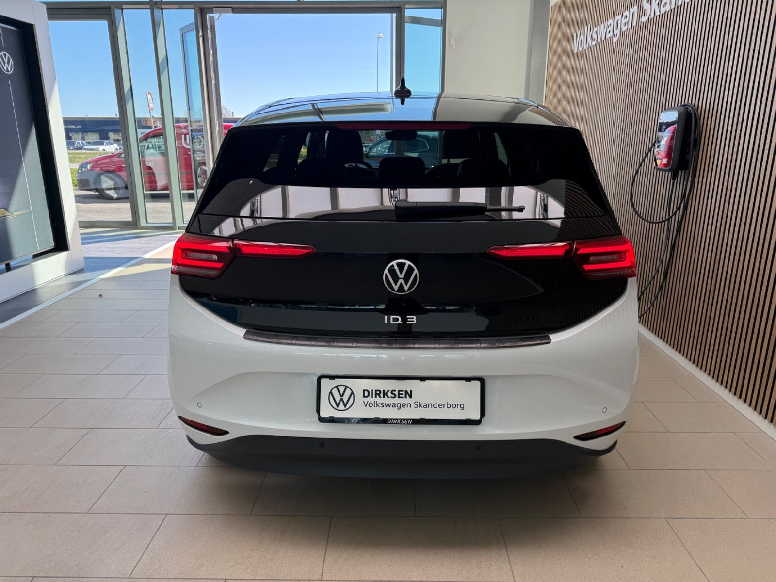 Hvid VW ID.3 fra 2024