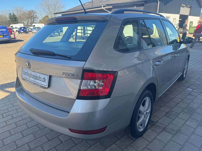 Skoda Fabia 1,0 TSi 110 Ambition Combi DSG