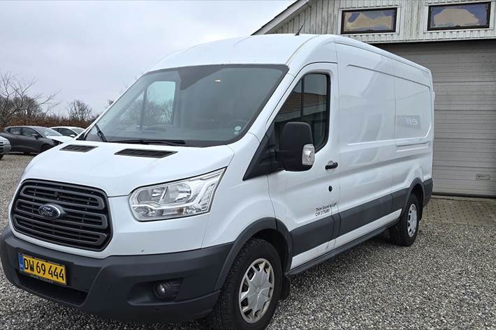 Hvid Ford Transit fra 2017