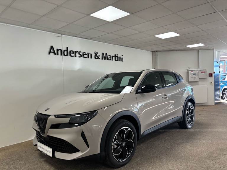 Alfa Romeo Junior EL Core 156HK 5d Aut.