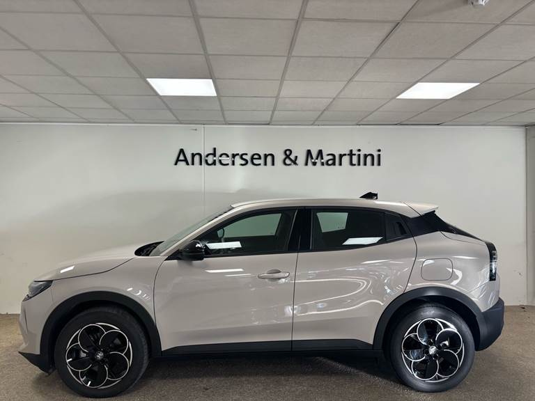 Alfa Romeo Junior EL Core 156HK 5d Aut.