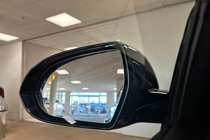 Blå Kia Niro fra 2021