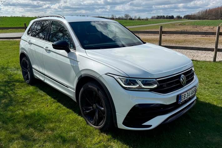 Hvid VW Tiguan fra 2022