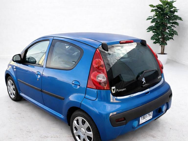 Peugeot 107 1,0 I 5D 68HK