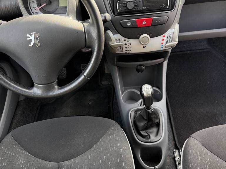 Peugeot 107 1,0 I 5D 68HK