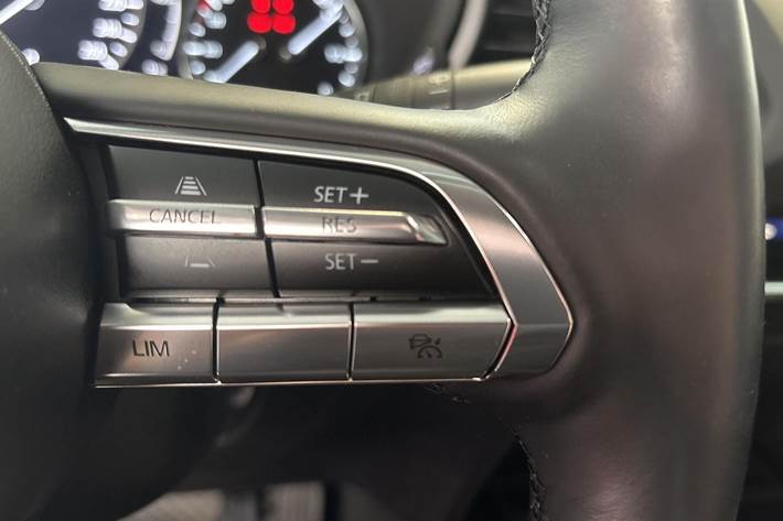 Grå Mazda CX-30 fra 2021