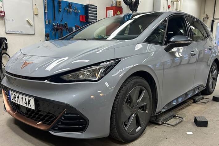 Grå Cupra Born fra 2024