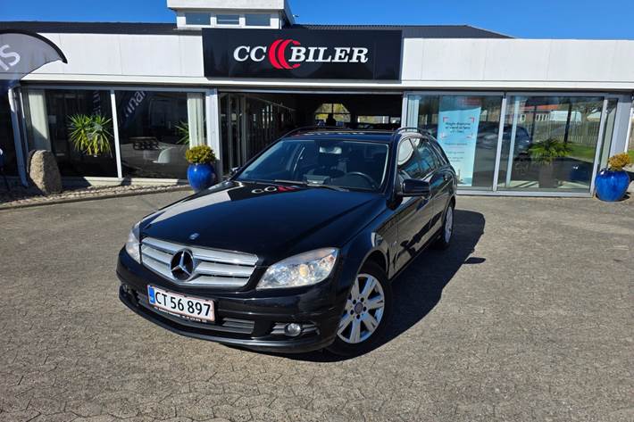 Sort Mercedes C200 fra 2010