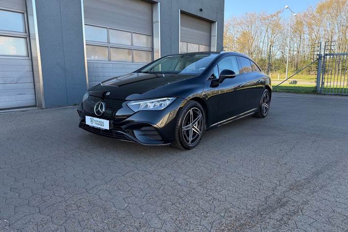 Sort Mercedes EQE 300 fra 2023