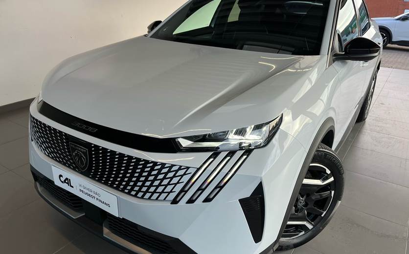 Peugeot e-3008 77 Allure Pack