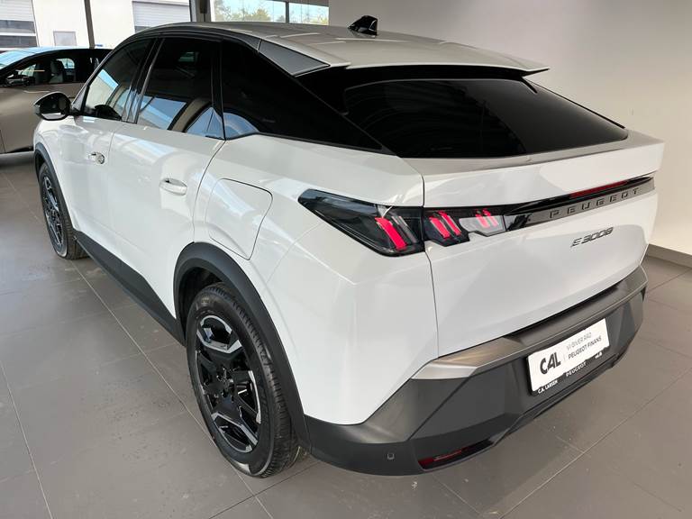 Peugeot e-3008 77 Allure Pack