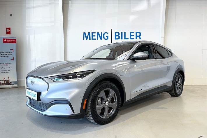 Sølv Ford Mustang Mach-E fra 2022