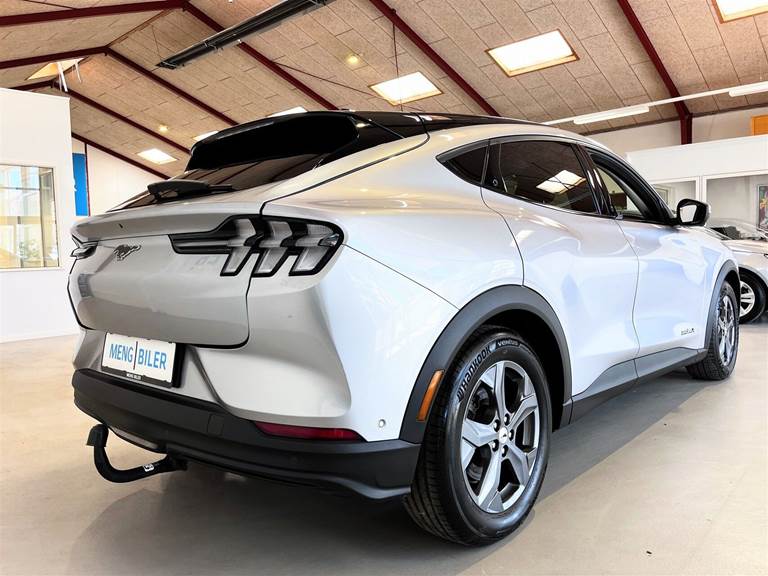 Ford Mustang Mach-E EL UR Premium 294HK 5d Aut.