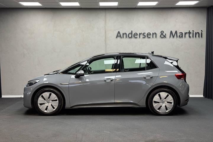 Grå VW ID.3 fra 2021 set udefra