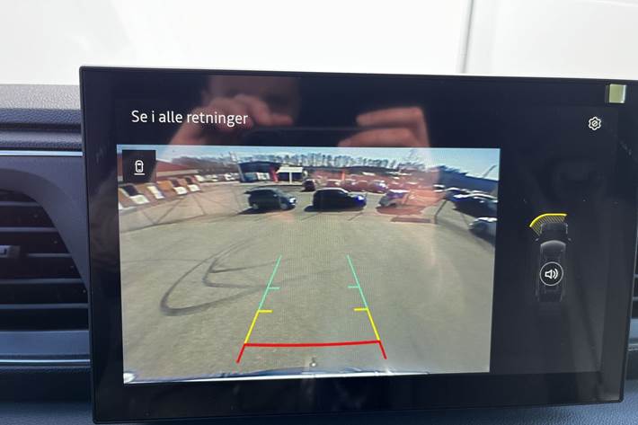 Hvid Renault Master fra 2026