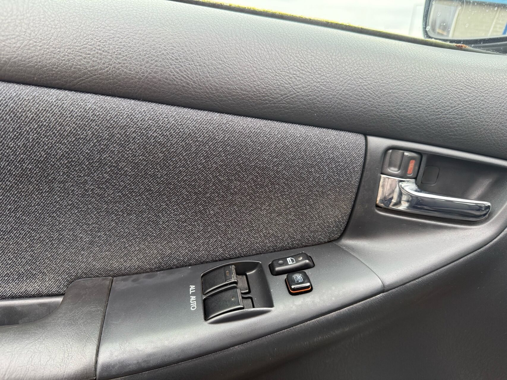undefined Toyota Corolla fra 2003