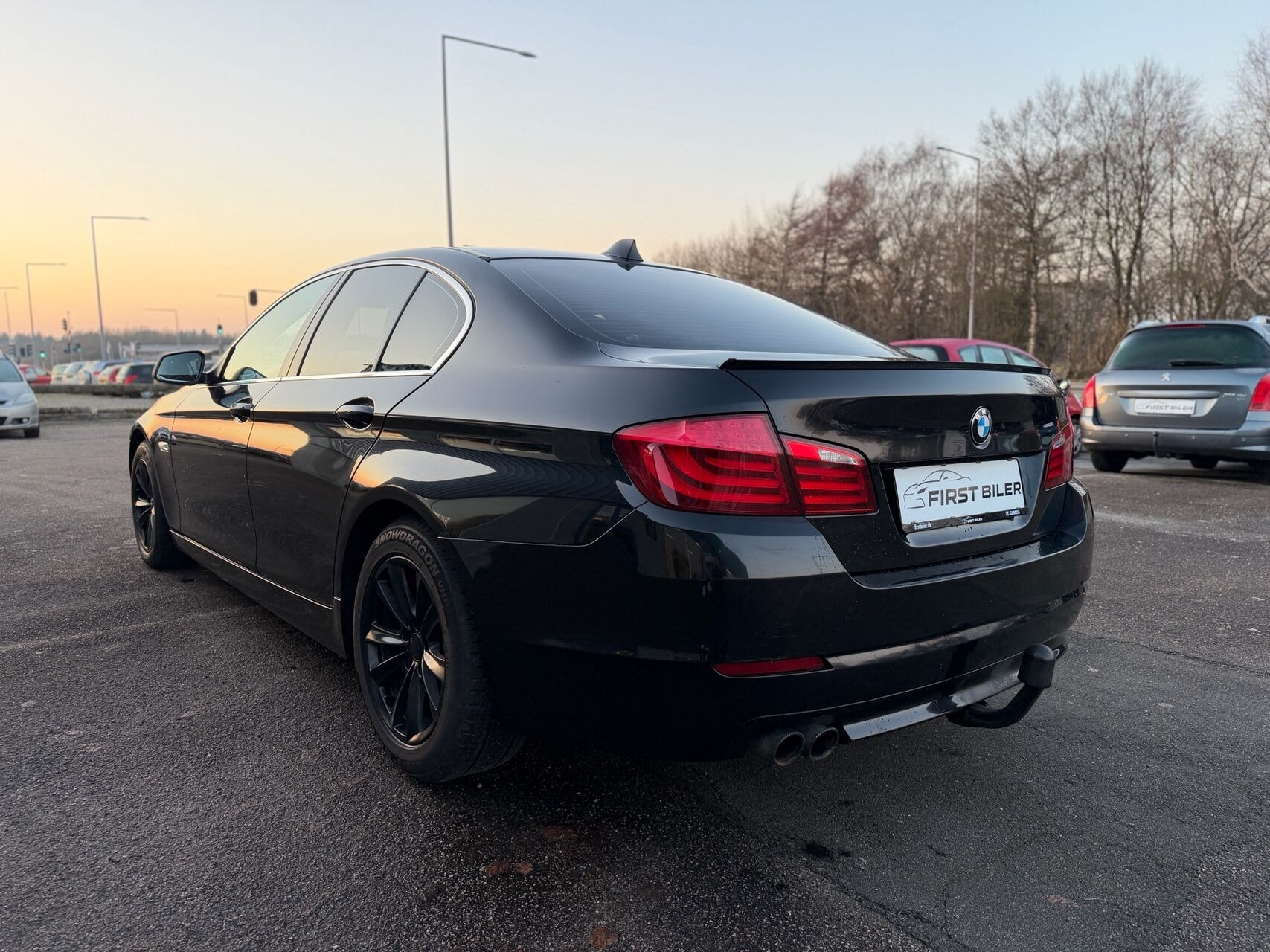 Sort BMW 520d fra 2010
