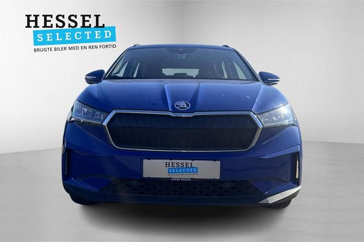 Blå Skoda Enyaq fra 2023