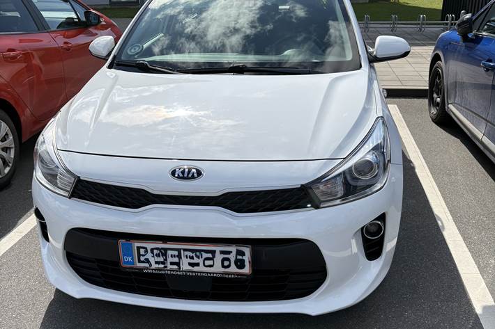 Hvid Kia Rio fra 2017