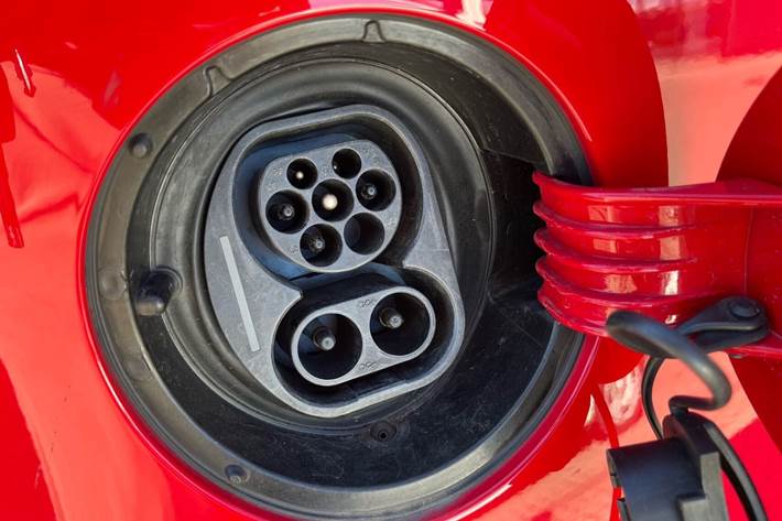 Rød Seat Mii fra 2021