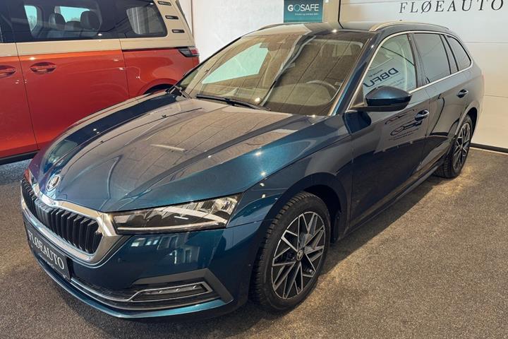 Blå Skoda Octavia fra 2021