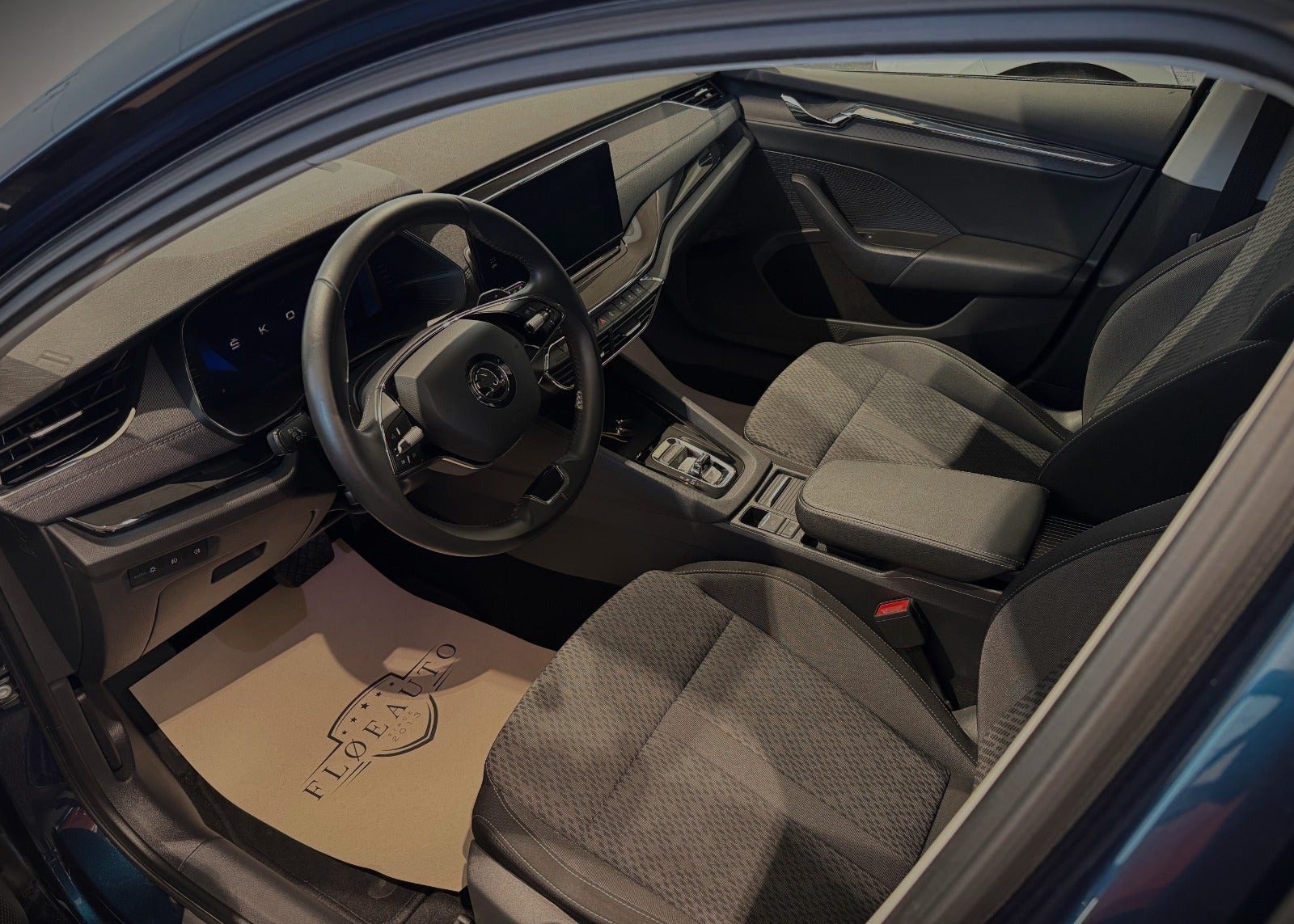 Blå Skoda Octavia fra 2021